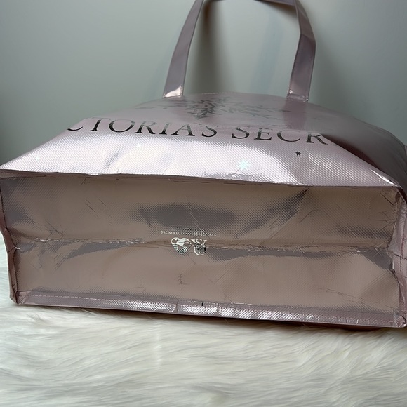 Victoria’s Secret Pink Snowflake VS Logo Reusable Gift Bag, Shopping Bag - Picture 3 of 8
